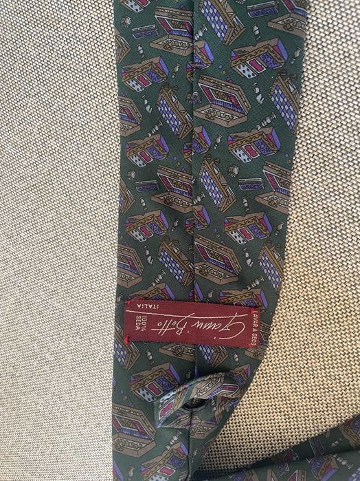 Gravatas em tons de verde