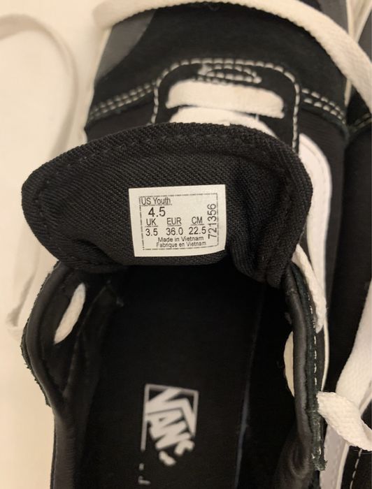 Tenis Vans, em lona e camurça