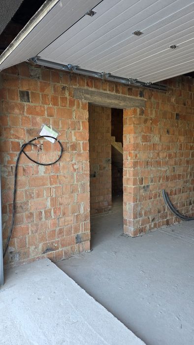 Продається готовий ТАУН ХАУС з міськими комунікаціями вул. Спортивна