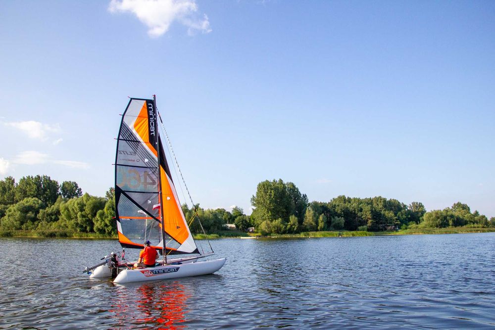 Katamaran Minicat 460 Elite wersja carbon