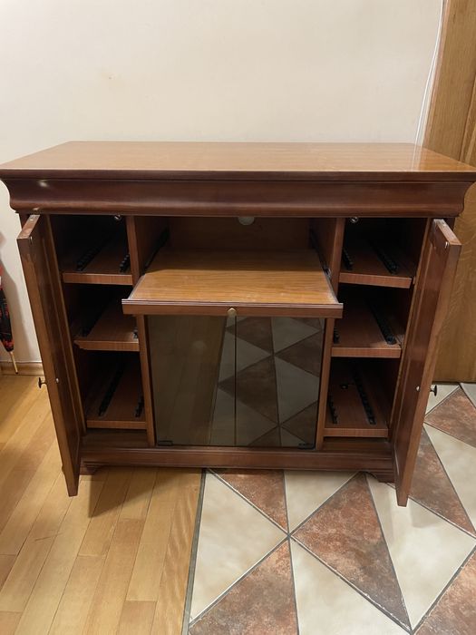 Тумба під телевізор, аудіо і відео