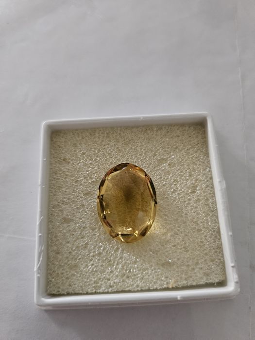Pedra preciosa  Citrino Naturail, Não bombardeado.