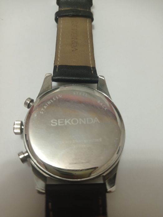 Продам наручные часы sekonda.