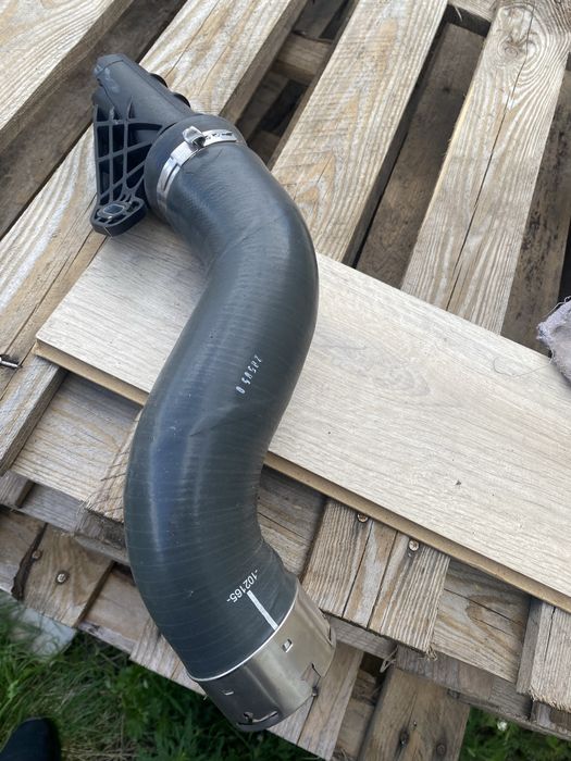 Патрубок інтеркулера Dacia, Renault