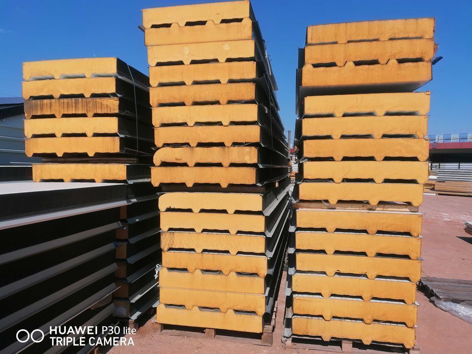 Tanie płyty warstwowe dachowe oraz elewacyjne 2 gatunek