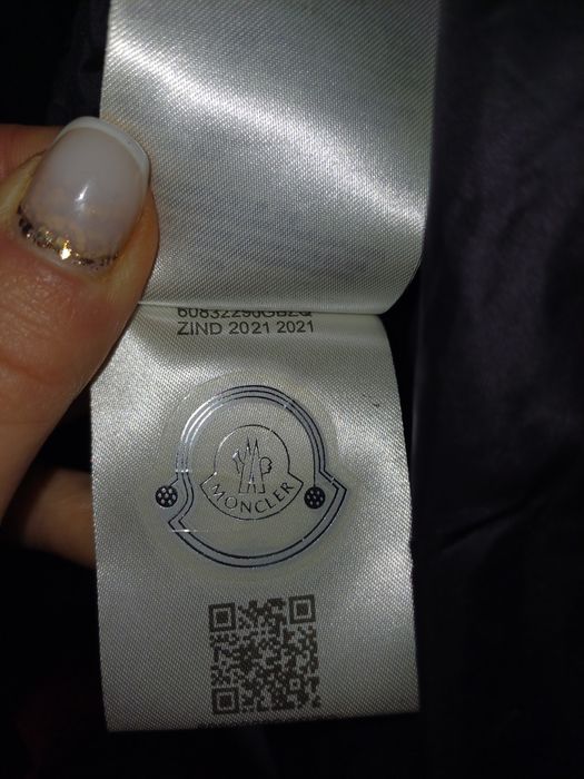 Moncler куртка оригинал