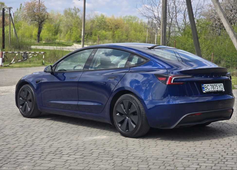 Tesla Model 3 Highland Long Range RWD 78kW 2024