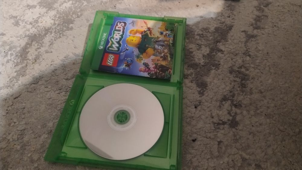 Gra LEGO Worlds  na Xbox one