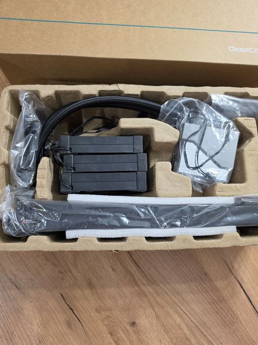 Водяное охлаждения для процессора Deepcool LT720 Black
