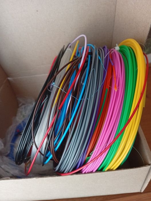 Фірмовий, якісний PLA 1,75 мм для 3D ручки