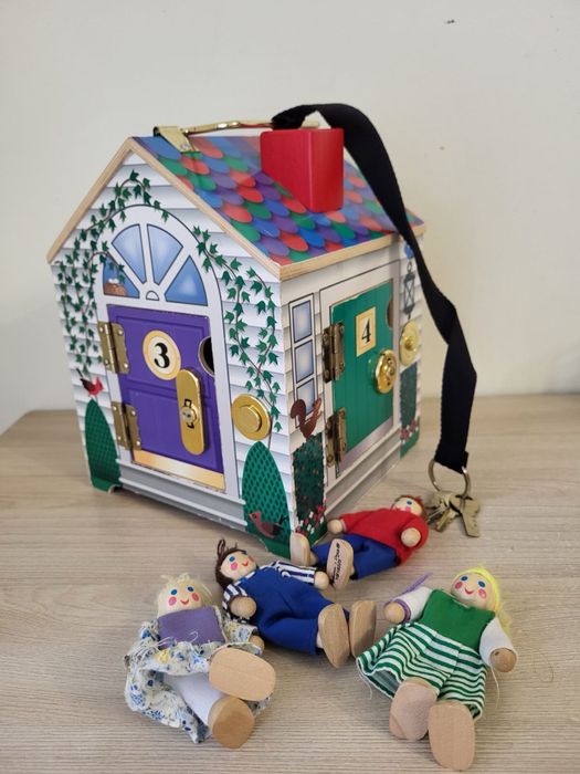 РОЗПРОДАЖ іграшок! Трюмо, ляльки, будиночок для ляльок