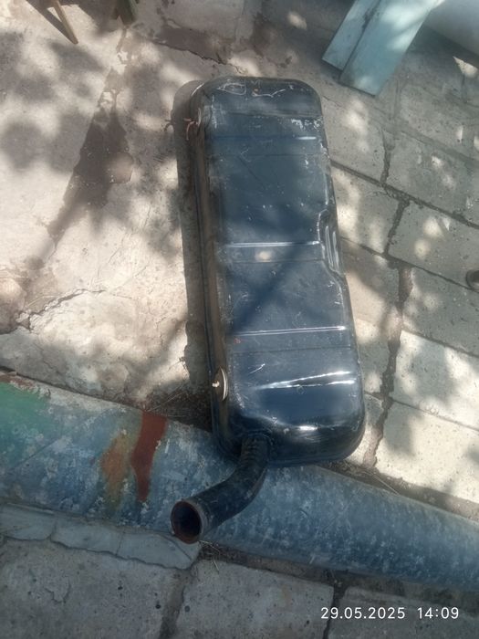 Бензобак заз 968