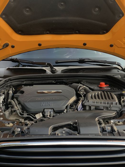 Продам машину Mini Cooper