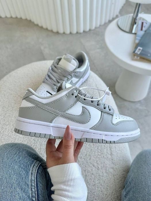 Nike Dunk Low Grey White жіночі кросівки найк данк лоу сірі шкіряні