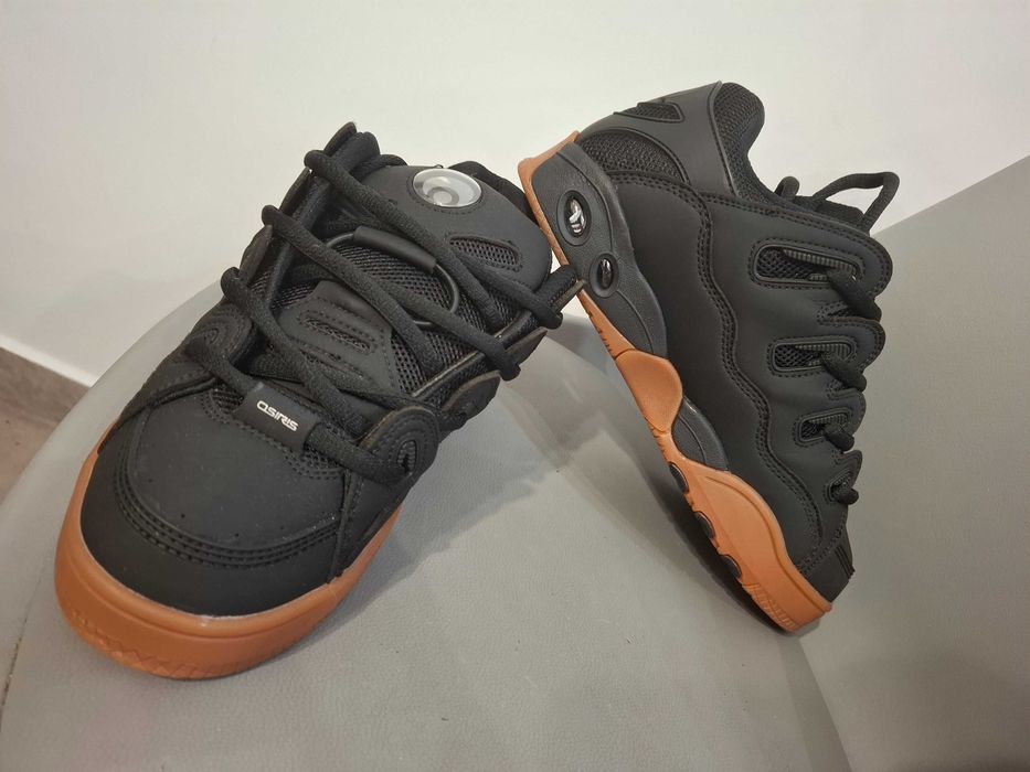 値下げ　OSIRIS D3 US10 新品未使用 2025年最新】osiris d3の人気アイテム - メルカリ