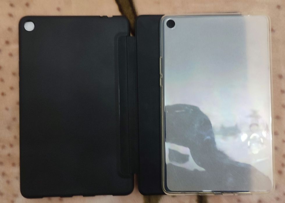 Продам Xiaomi MI Pad 4 plus 4/64  lte + приятные бонусы