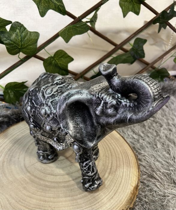 ÚLTIMO Elefante da Sorte NOVO