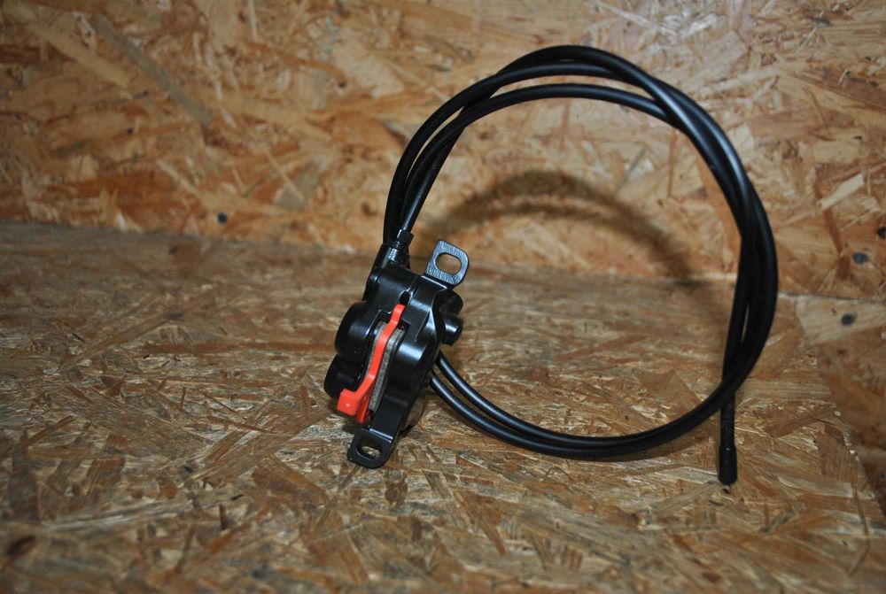 Zacisk Hamulec Shimano BR-MT420 przewód 118cm czterotłoczkowy, nowy