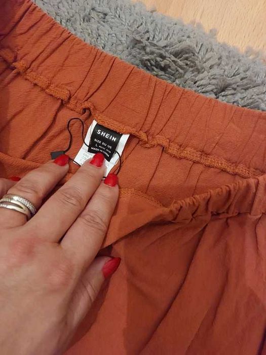 Calcas finas
Bom estado