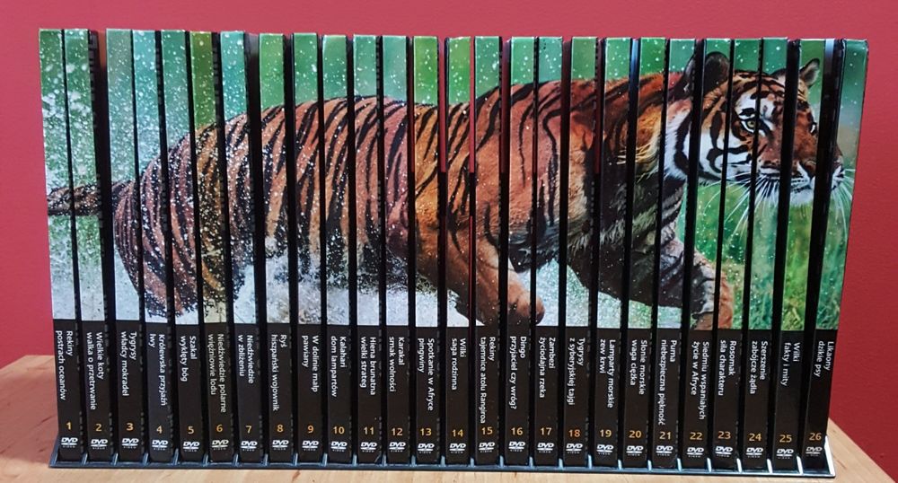 Komplet 26 płyt DVD o zwierzętach stan b.dobry