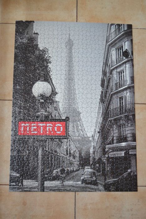 Vários puzzles 1000pcs montados