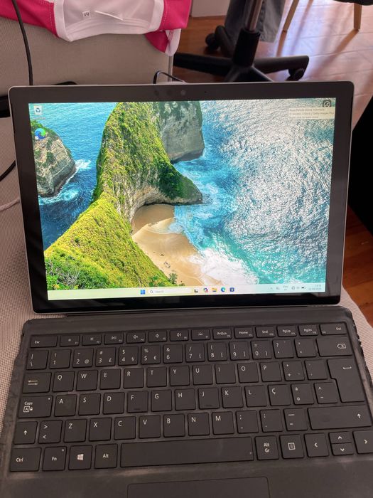 Microsoft Surface 6 pro