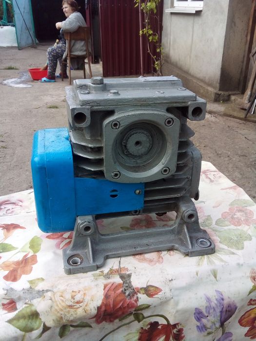 Запчасти б/у Электро двигатель