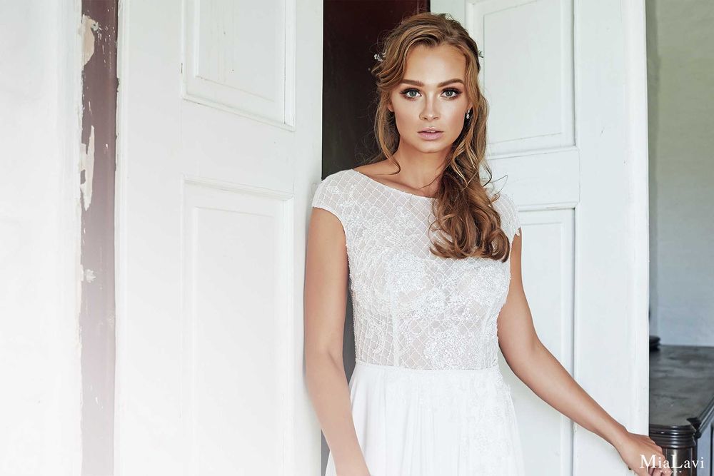 Suknia ślubna MiaLavi 1821, dla wysokich Panien młodych