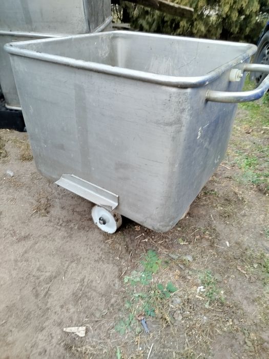 Cymber wózek nierdzewny 200l