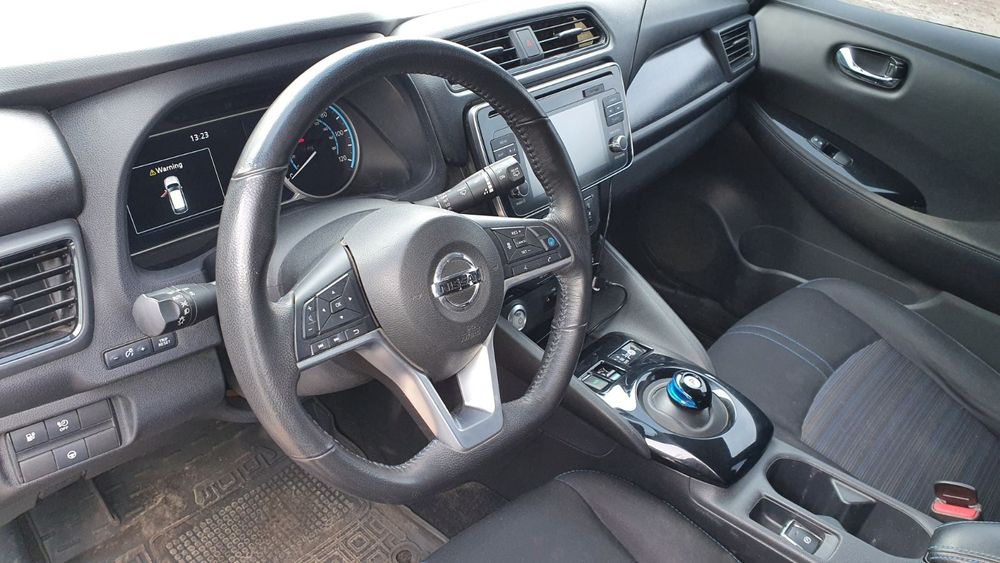 Продам Nissan leaf 2019 года Ниссан Лиф