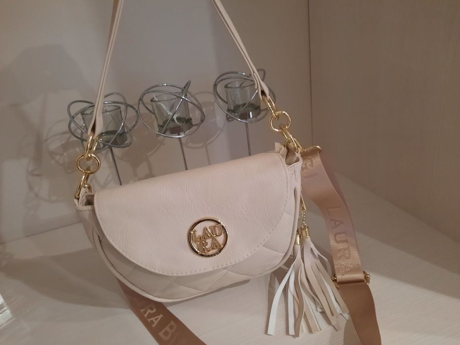 Piękna torebka listonoszka polskiej firmy Laura Biaggi