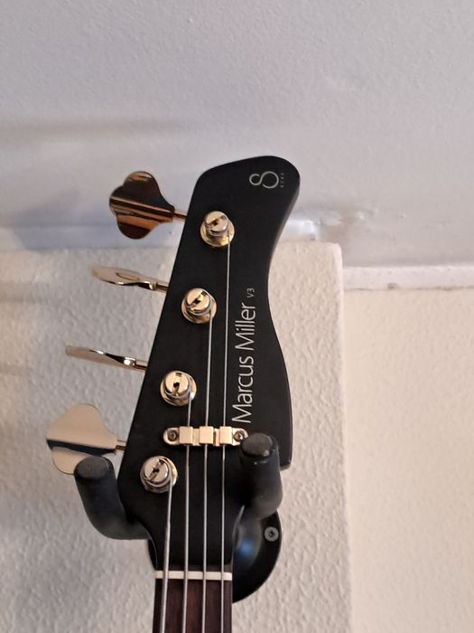 Baixo elétrico marcus miller v3 passivo