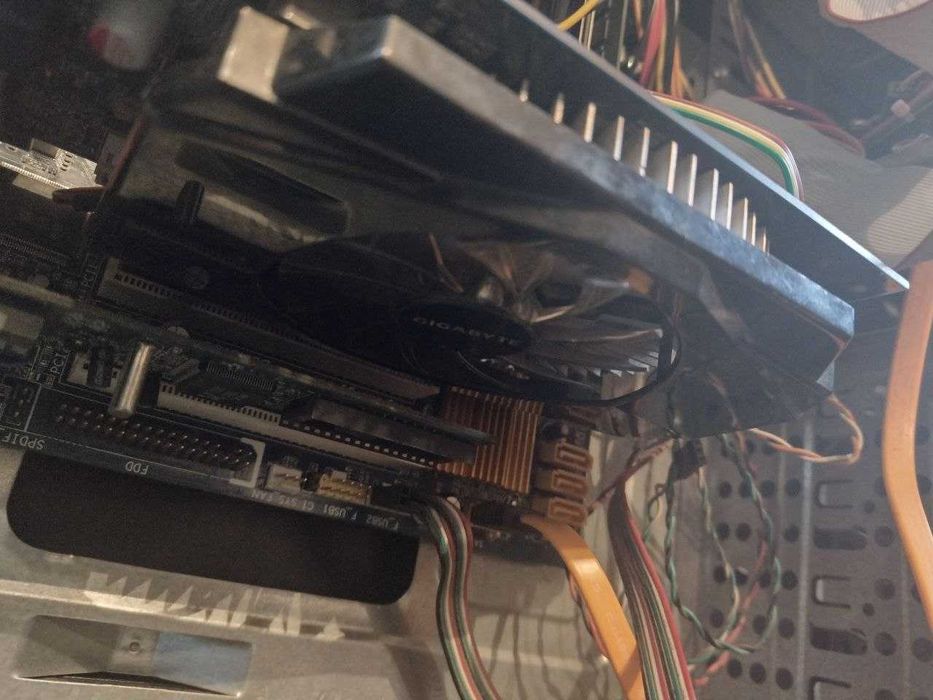 Системный блок ПК Intel CORE 2 Duo Nvidia GeForce 210 + 4Гб  320Gb HDD