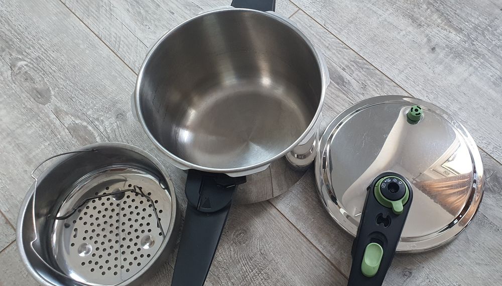 Szybkowar firmy Tefal 6L