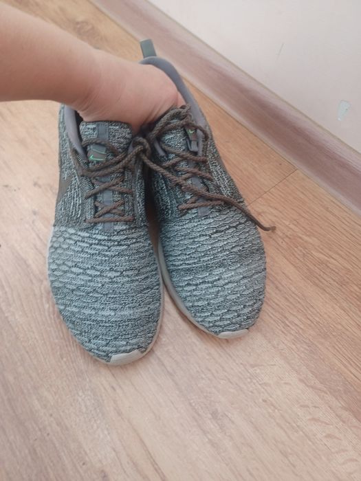 Оригінальні кросівки Nike