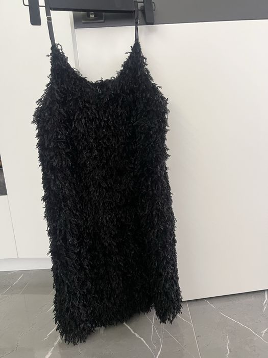 Нарядное платье,очень красивое