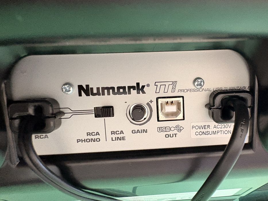 Numark TTUSB – Gira-discos / Turntable USB