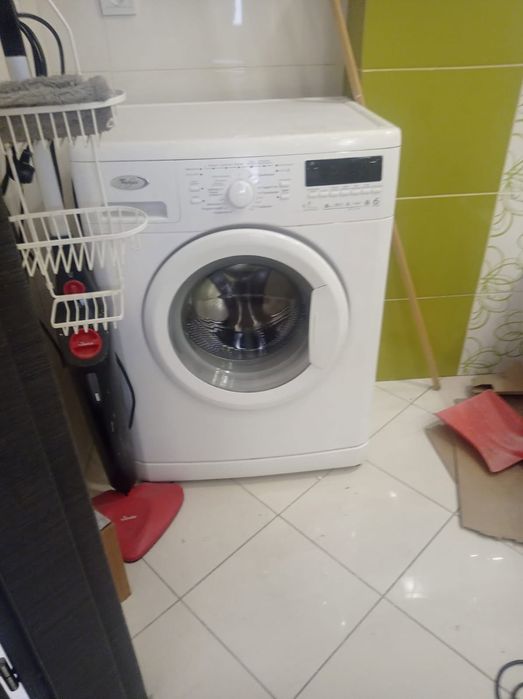 Pralka Whirlpool w dobrym stanie mało używana