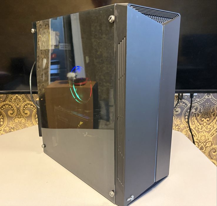 Игровой ситемный блок i3, dd4 8gb, rx470, ssd240, hdd 500