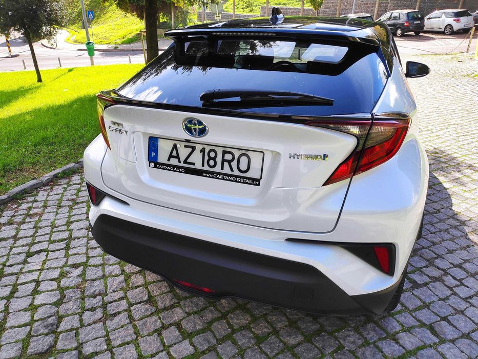 Toyota C-HR 1.8 Hybrid Square Collection