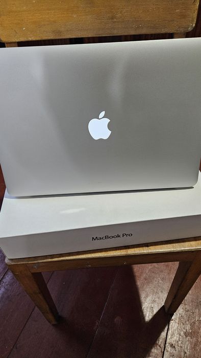 Macbook Pro ( Retina 15 late 2013)