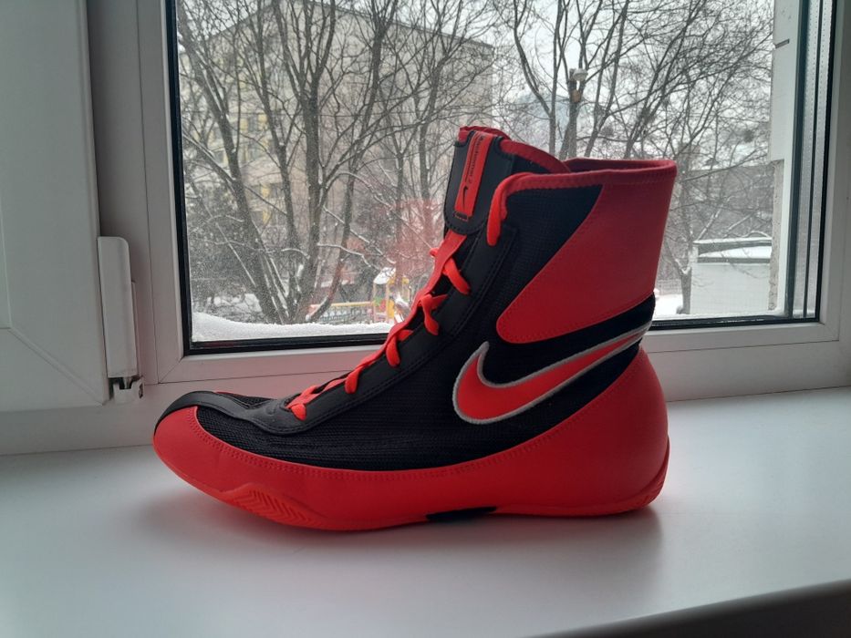 Продам Боксерки nike machomai 2.