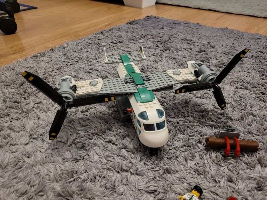 Lego City wirolot (samolot/helikopter) towarowy 60021