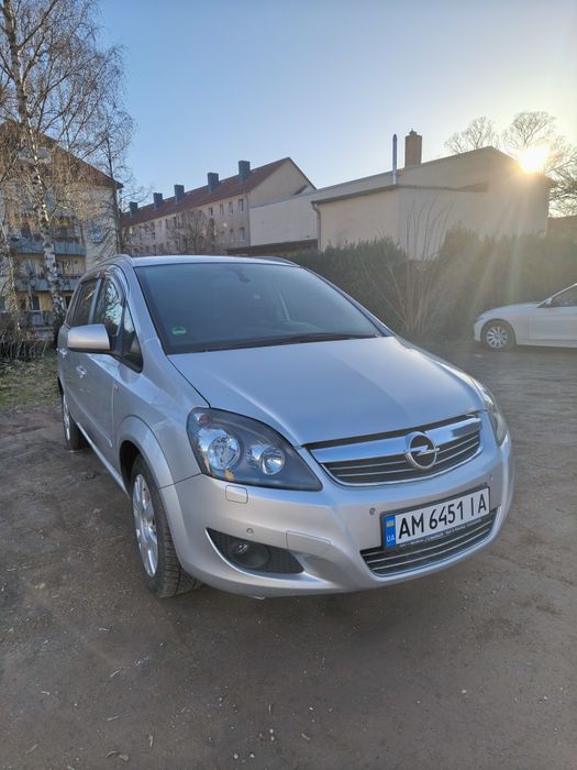 Продам Opel Zafira