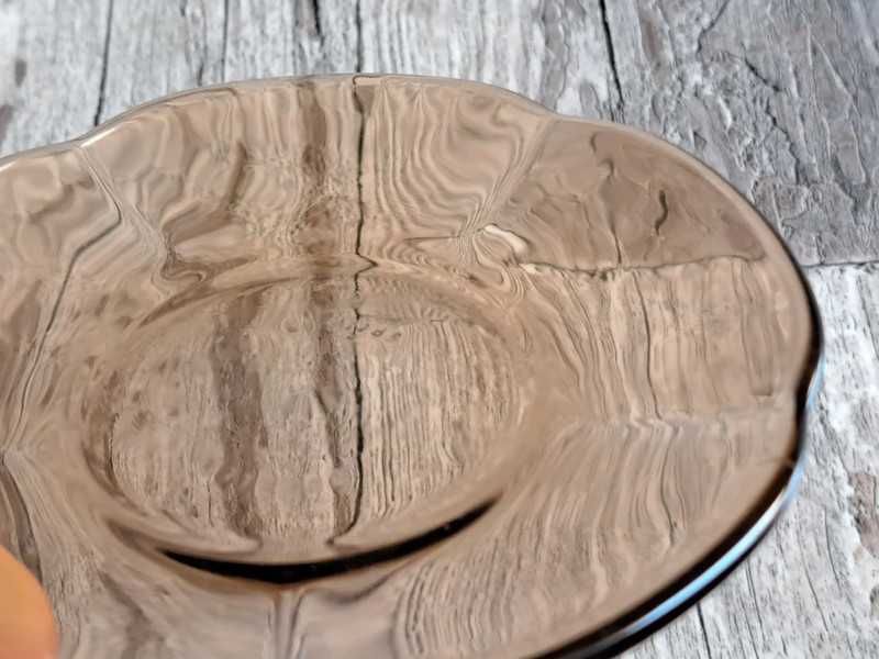 Talerzyk mały na ciasteczko filiżankę kwiat szklany szkło Duralex