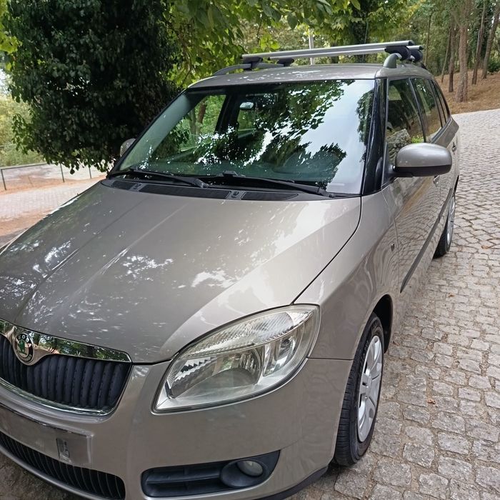 Skoda Fábia Elegance 1.2 – 2009 – Impecável! Pneus Novos!