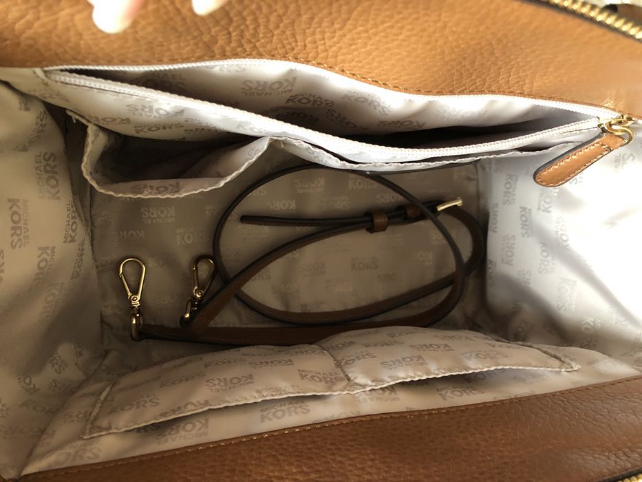 Mala Michael Kors
