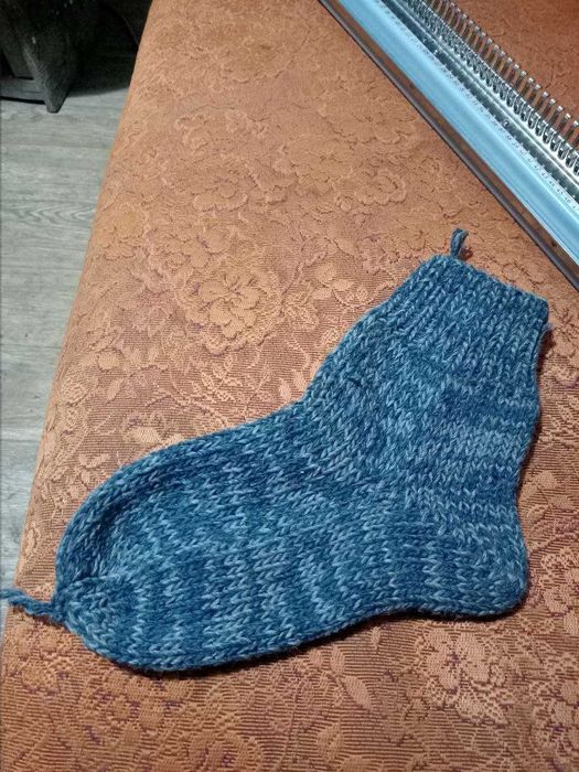 В'язальний апарат "Вяселка". В'язальна машина "Веселка"