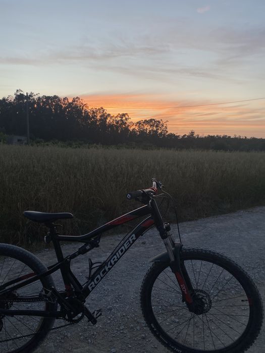 Bicicleta enduro Rockrider st530s