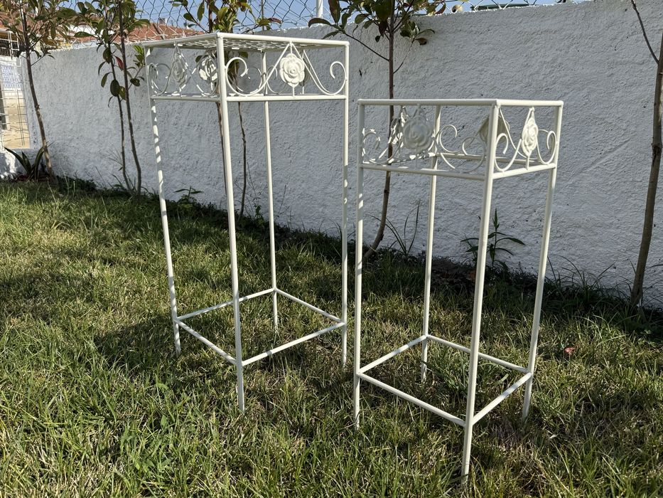 Side Tables and Decorative Tables64729903622402121